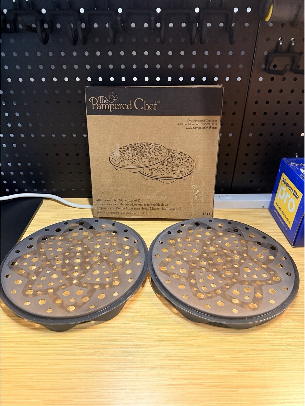 Pampered Chef Microwave Chip Maker - set of 2 *